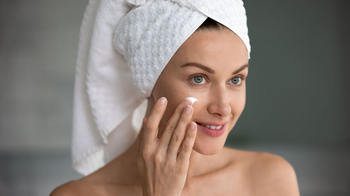 Best Niacinamide Serum for Oily Skin: A Dermatologist-Recommended Guide