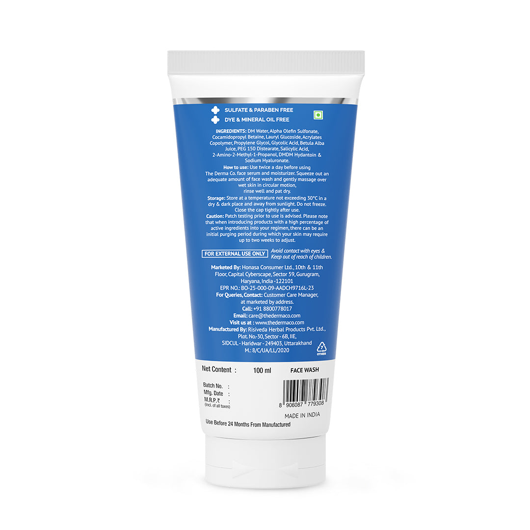 Oil-Free Daily Face Wash With Hyaluronic Acid, Glycolic Acid & Multivitamins for Clear & Hydrated Skin - 100ml